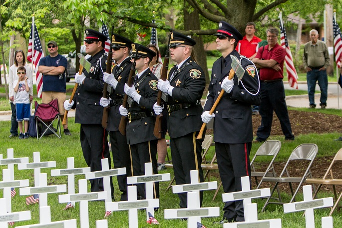 Memorial Day Parade No Convoy And Military Ceremony Yes Elmhurst Chamber Of Commerce